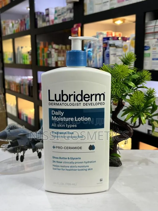 Lubriderm Daily Moisture Lotion · Photo 1