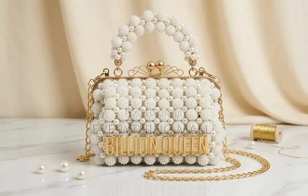 Handmade Pearl Beaded Handbag With Gold Chain, Brand New, Never Used. · Photo 1