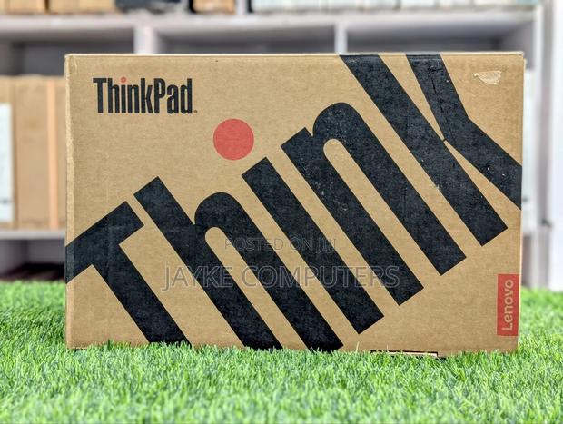 New Laptop Lenovo ThinkPad L13 Yoga 16GB Intel Core i5 SSD 256GB · Photo 3