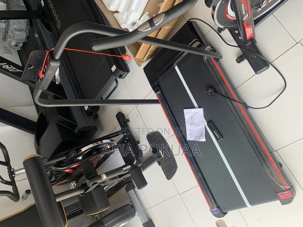 Fitness Treadmill · Photo 2