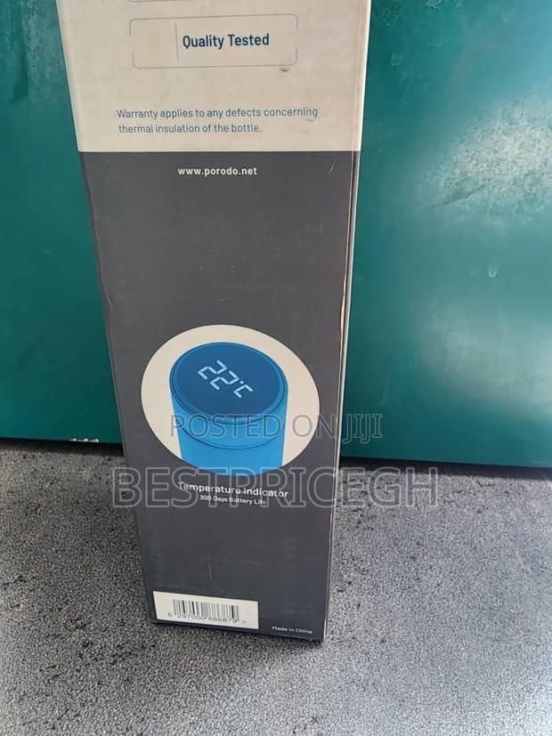 Smart Water Bottle With Temperature Indicator · Photo 4