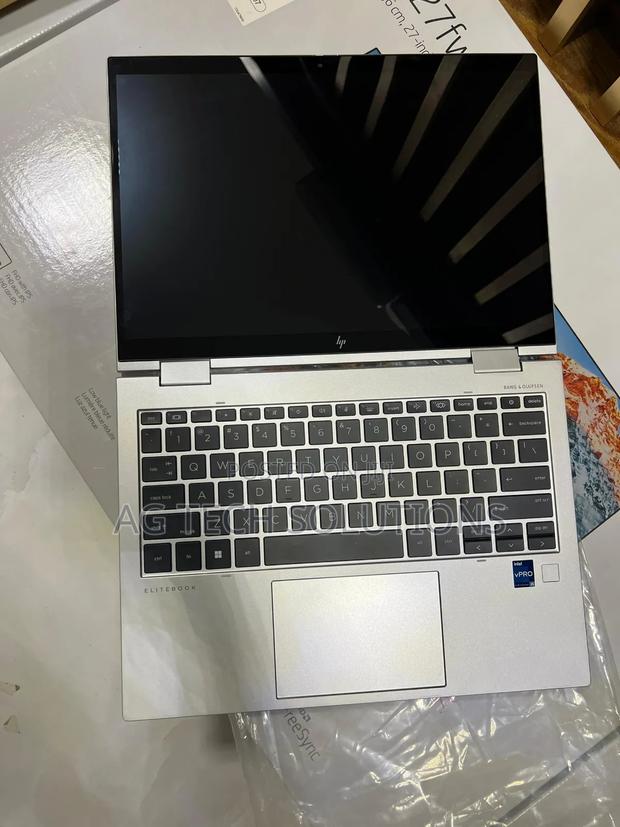 New Laptop HP 16GB Intel Core I5 SSD 256GB · Photo 1
