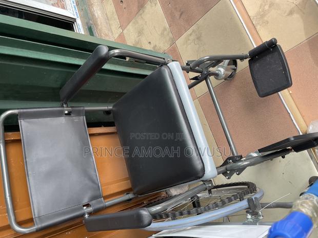 German Commode Wheelchair Standard · Photo 2