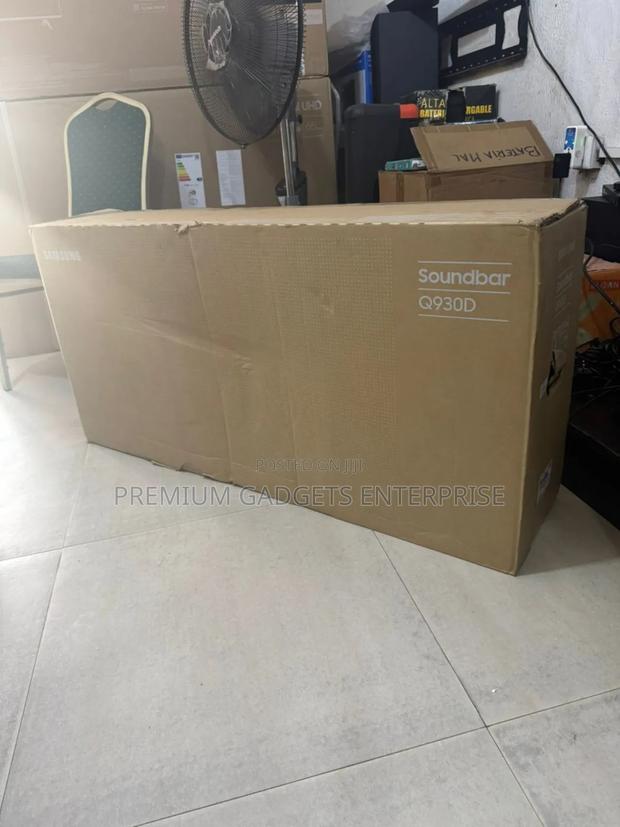 Samsung Wireless Atmos Soundbar + Rear Hw-Q930f 9.1.4ch 540w 2025 · Photo 1
