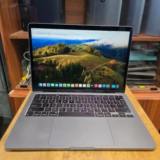 Laptop Apple MacBook Pro 2020 16GB Intel Core I5 SSD 1T · Photo 1