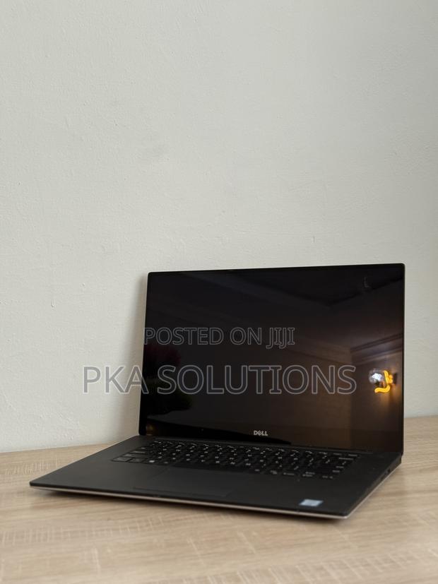 Laptop Dell XPS 15 9550 32GB Intel Core I7 SSD 1T · Photo 5