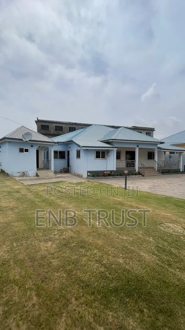 3bdrm House in Achimota, Mile 7 for rent · Photo 1