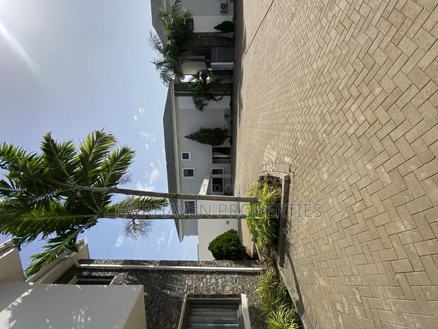 Furnished 4bdrm Apartment in East Airport for sale · Photo 3