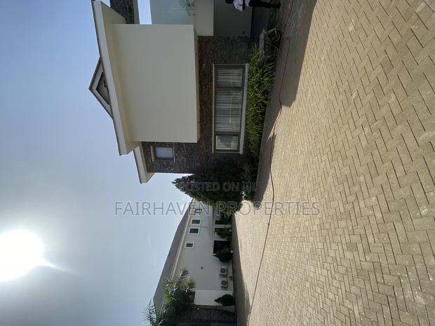 Furnished 4bdrm Apartment in East Airport for sale · Photo 1
