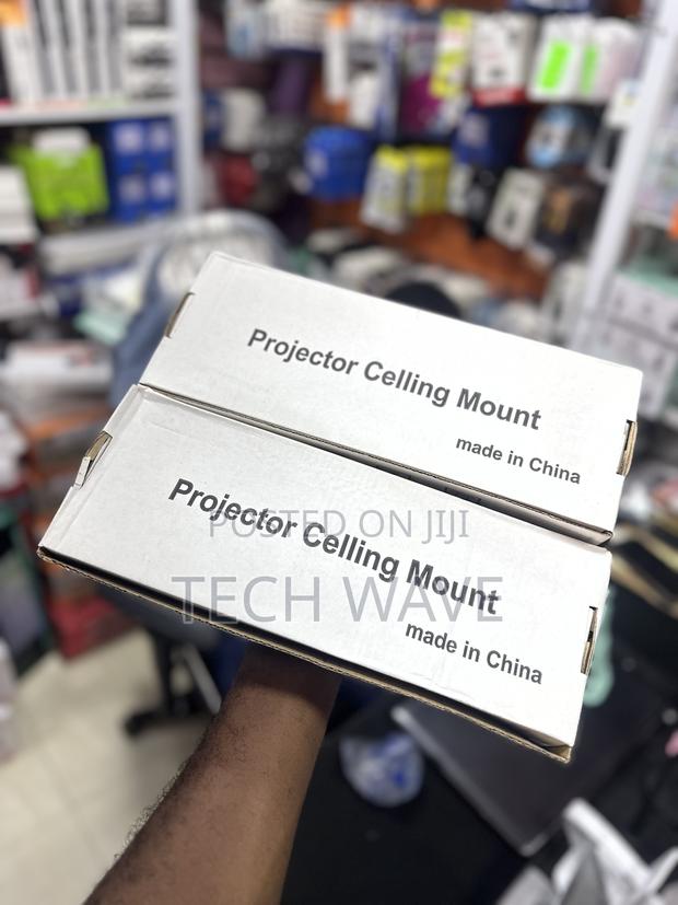 Projector Ceiling Mount · Photo 1