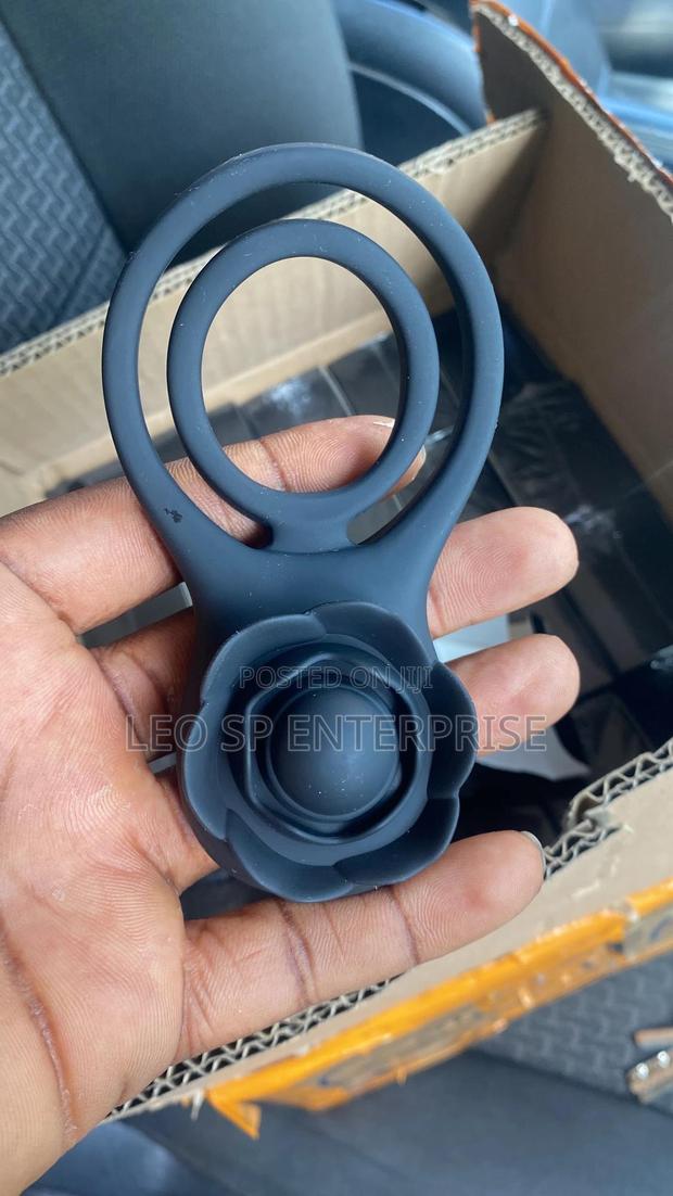 Vibrating Cock Ring · Photo 3