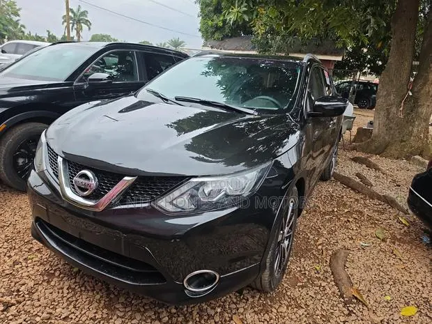 Nissan Qashqai 2017 Black · Photo 1