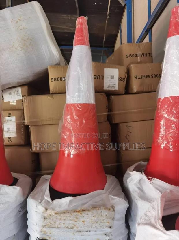 Big Safety Cones - 40" Height(With Heavy Seat). · Photo 4