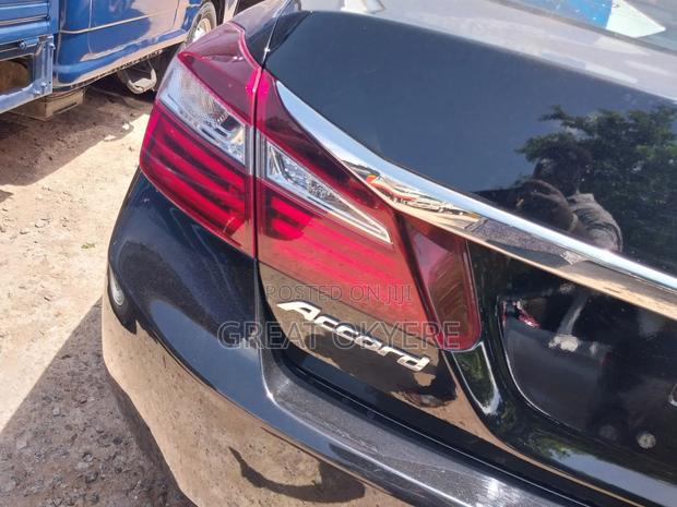 Honda Accord EX 4dr Sedan FWD (2.4L 4cyl 2A) 2016 Black · Photo 4