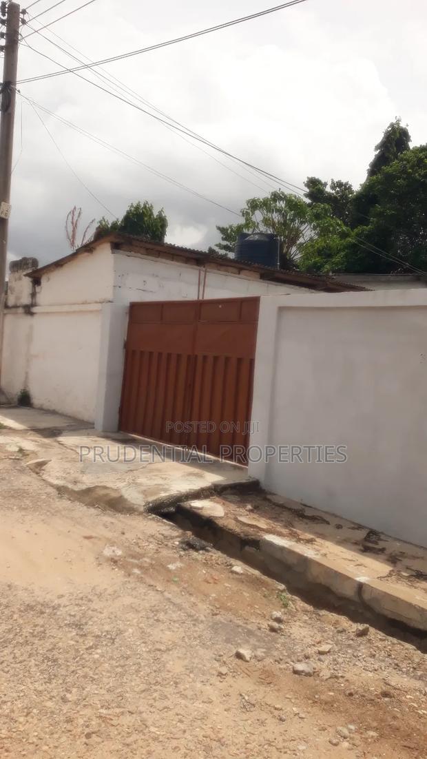 3bdrm House in Awudome Estate for sale · Photo 1