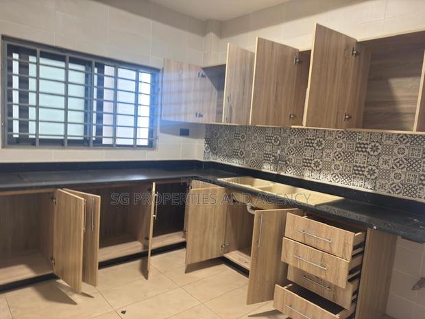 1bdrm Apartment in Coastal Estates, Spintex for rent · Photo 2
