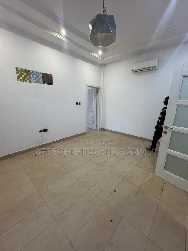 1bdrm Apartment in Coastal Estates, Spintex for rent · Photo 3
