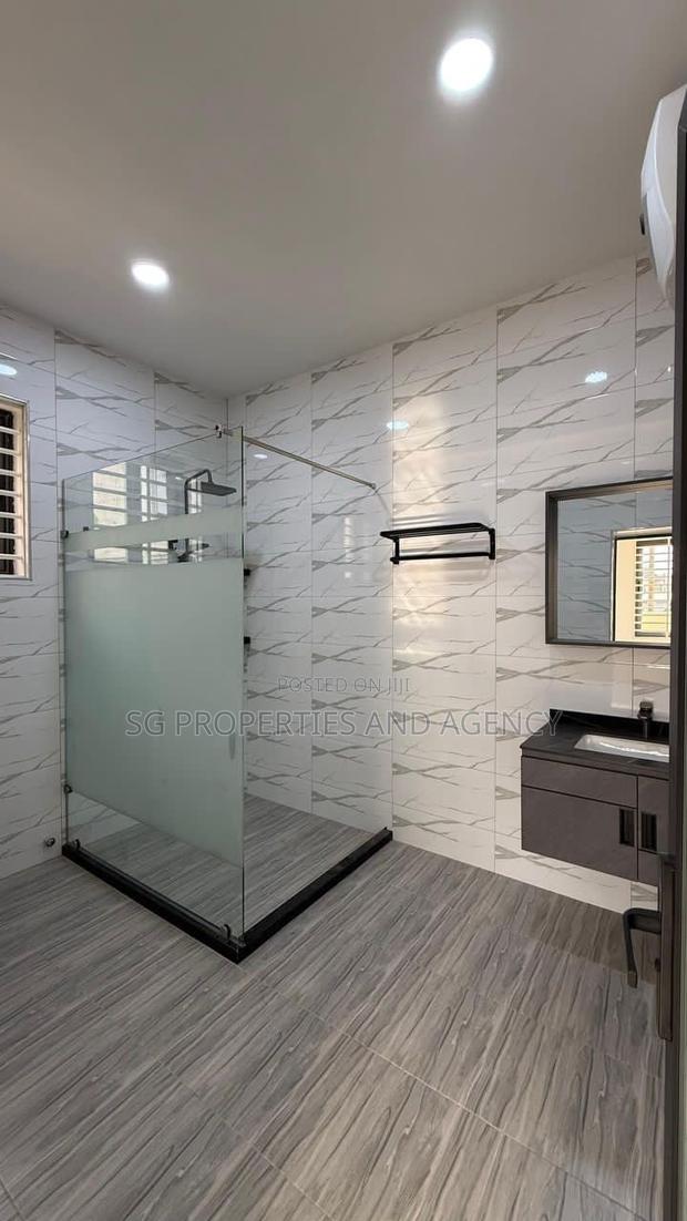 1bdrm Apartment in Coastal Estates, Spintex for rent · Photo 5