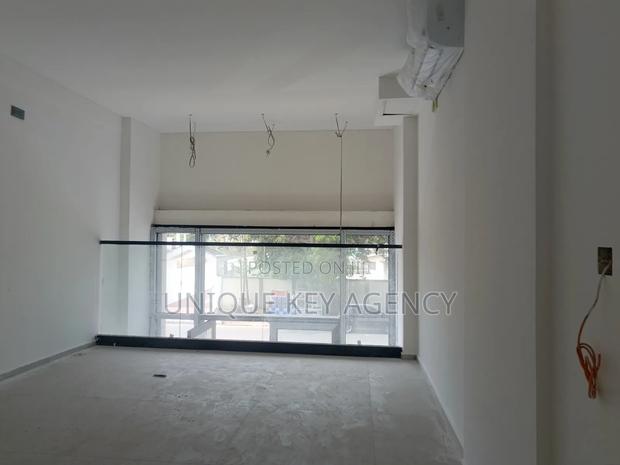 Shop to Let in Cantonment · Photo 8