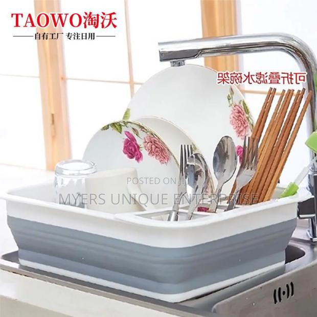 Foldable Silicone Dish Rack · Photo 1