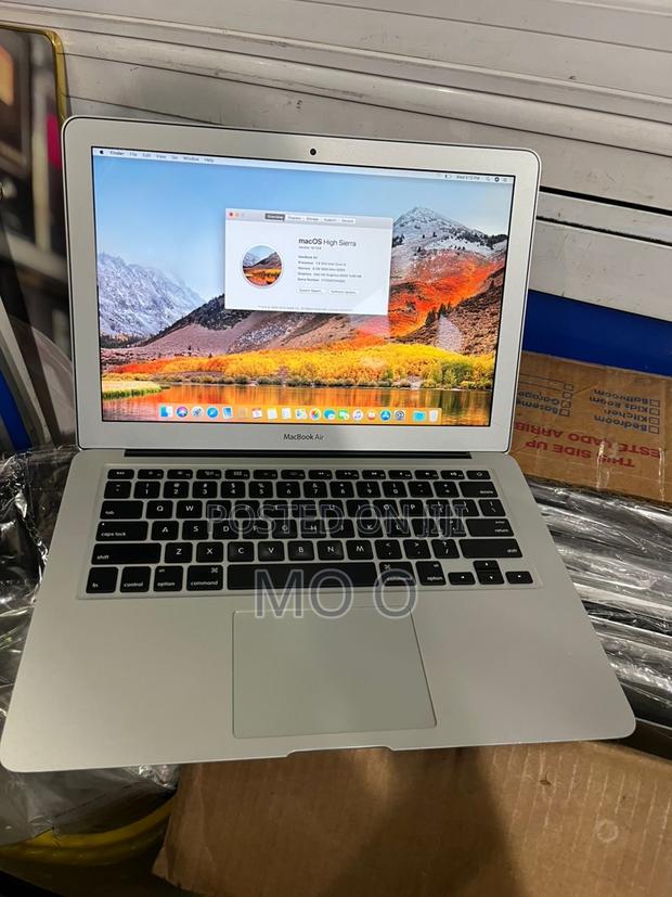 Laptop Apple MacBook Air 2017 8GB Intel Core I5 SSD 256GB · Photo 1