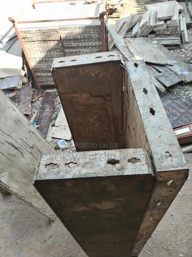 Retaining Wall Formwork/Tank · Photo 2