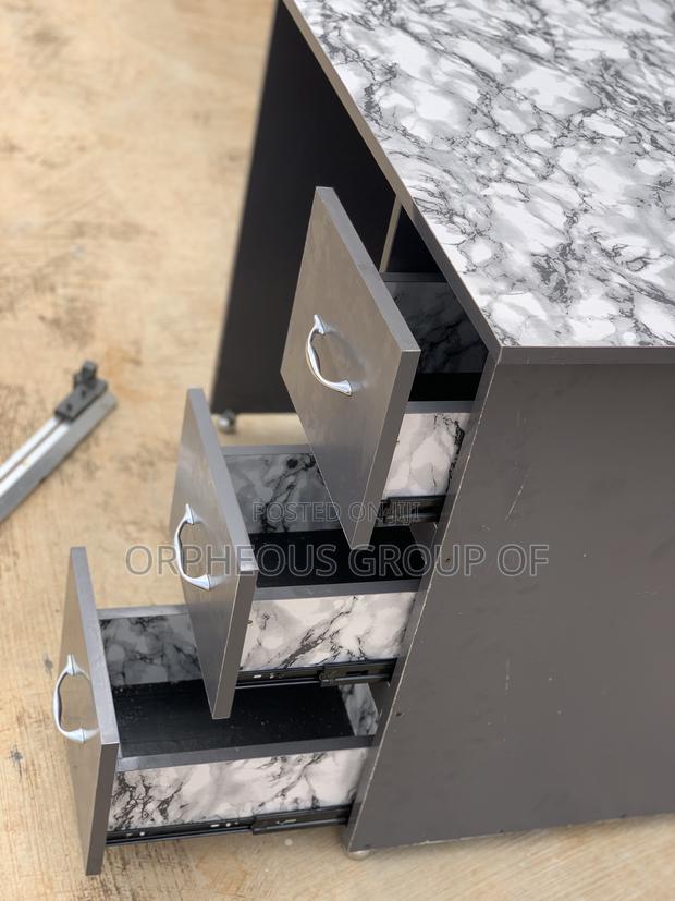 Modern Office Desk (Mdf) · Photo 4