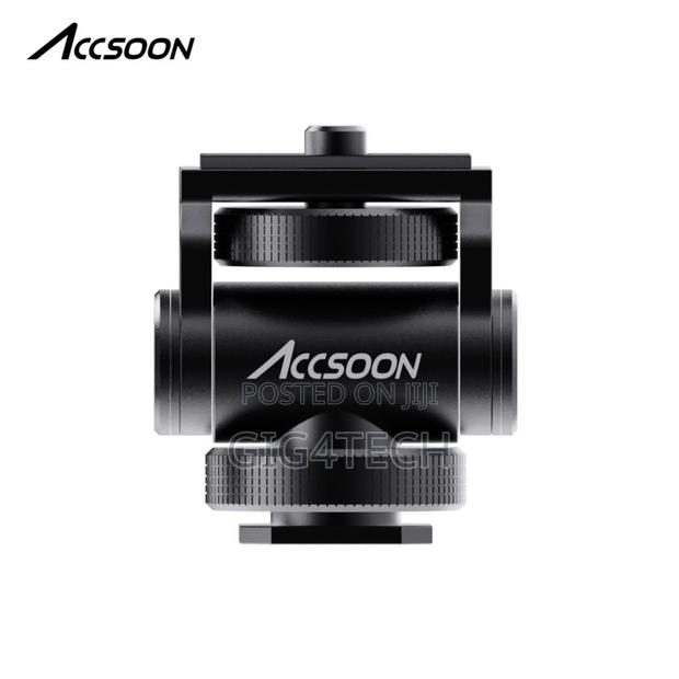 Accsoon 1/4" Multi-Directional Cold Shoe Mount Adapter · Photo 1