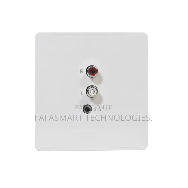 Aux, Rca 3.5 Jack Socket · Photo 5