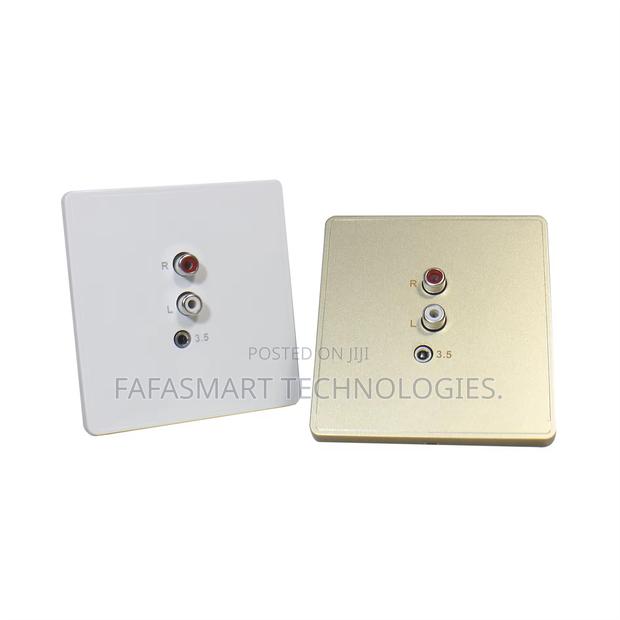 Aux, Rca 3.5 Jack Socket · Photo 2