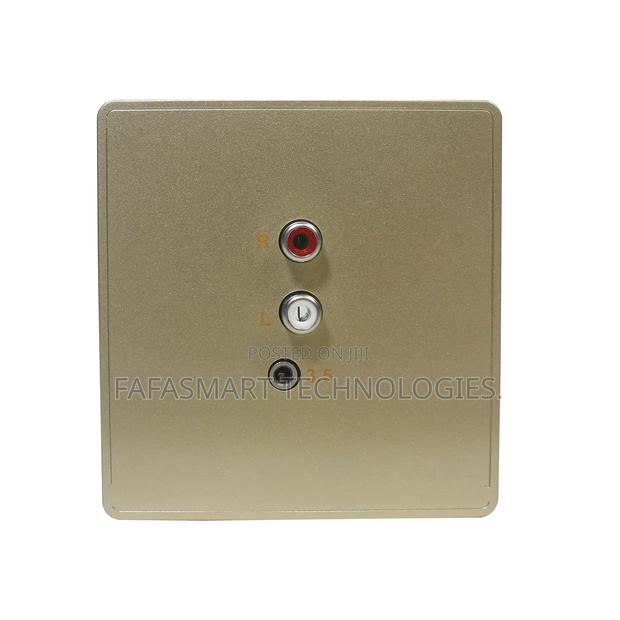 Aux, Rca 3.5 Jack Socket · Photo 3
