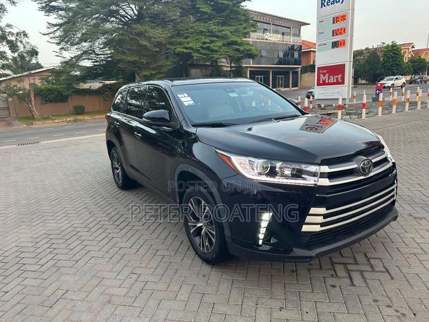 Toyota Highlander LE 2019 Black