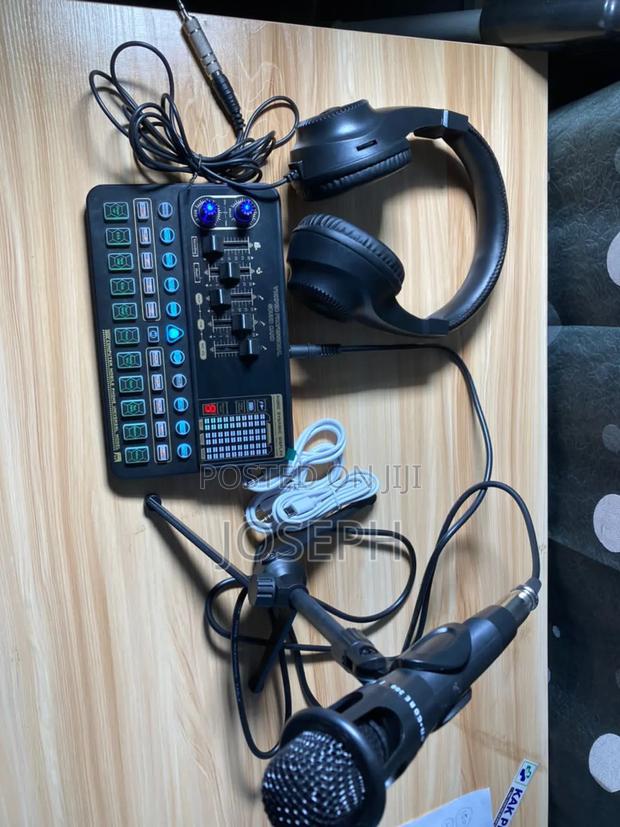 Recording Microphone Streaming Setup · Photo 3