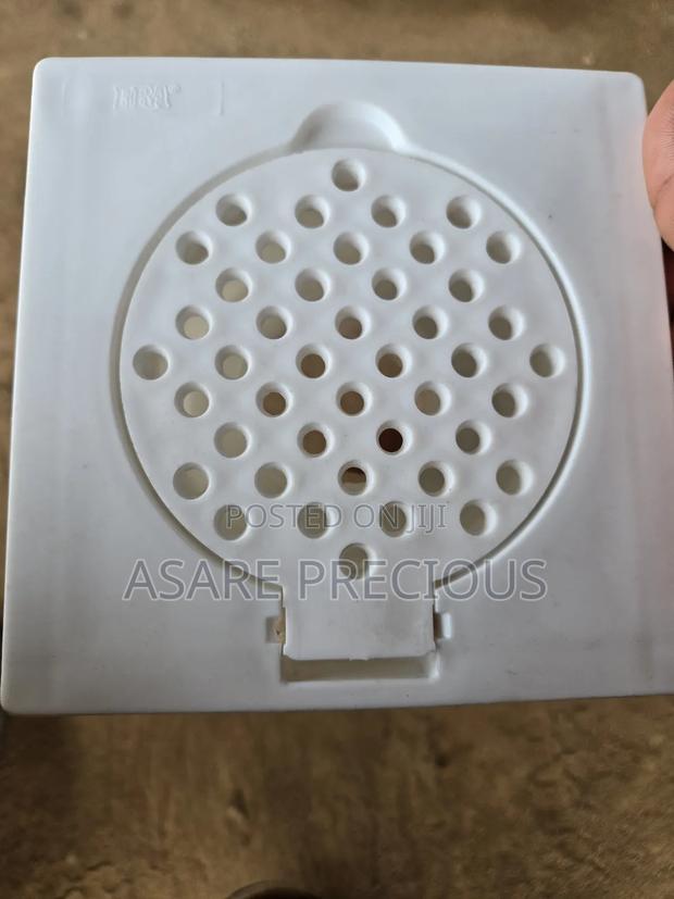 Open Plastic Floor Drain · Photo 2