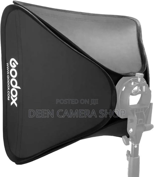Godox 60x60cm Foldable Softbox With S Bracket · Photo 1