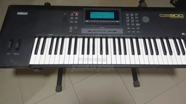 Yamaha Qs 300 Synthesizer Piano
