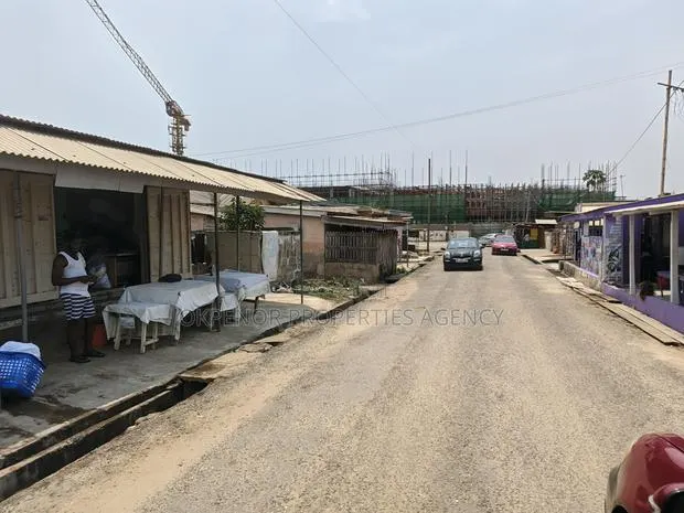 4bdrm House in South La Estate, Accra Metropolitan for sale · Photo 1
