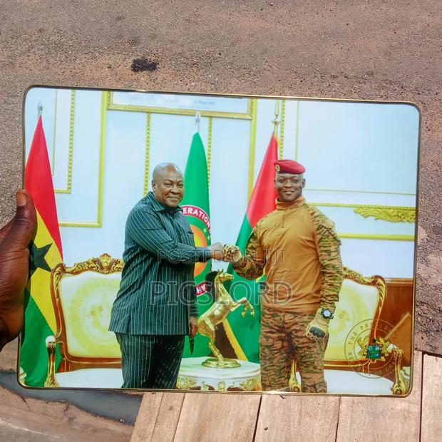Picture Frame · Photo 2