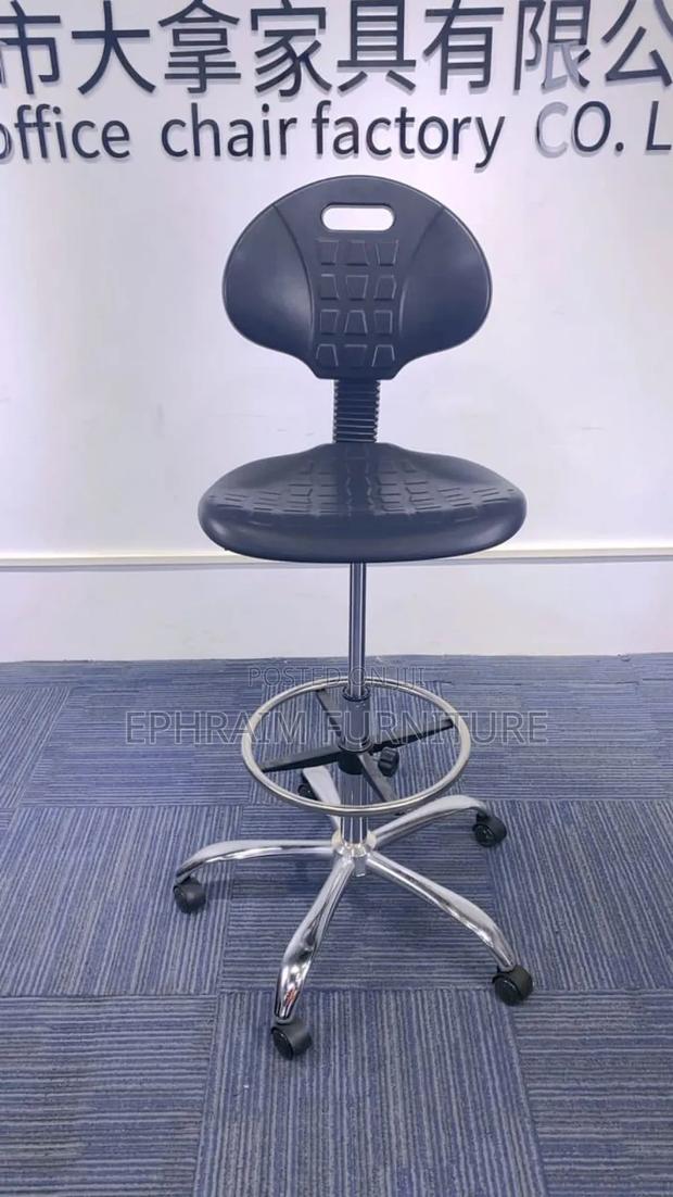 Lab Stool for Laboratory · Photo 3