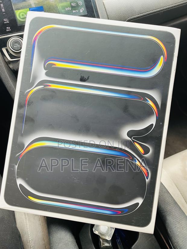 New Apple iPad Pro 13 (2024) 256 GB Black · Photo 2