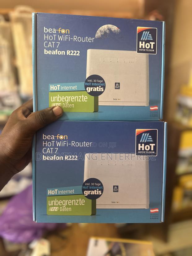 Hot Cat 7 R222 Router · Photo 1