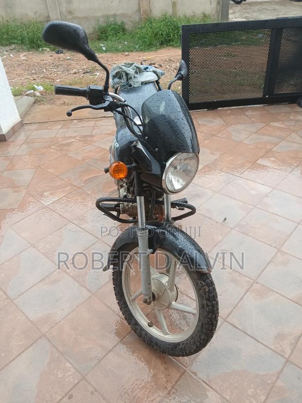 Bajaj Boxer 125 2021 Black · Photo 2