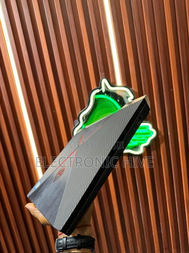 Laptop HP Omen 15 16GB Intel Core I5 SSD 512GB · Photo 3