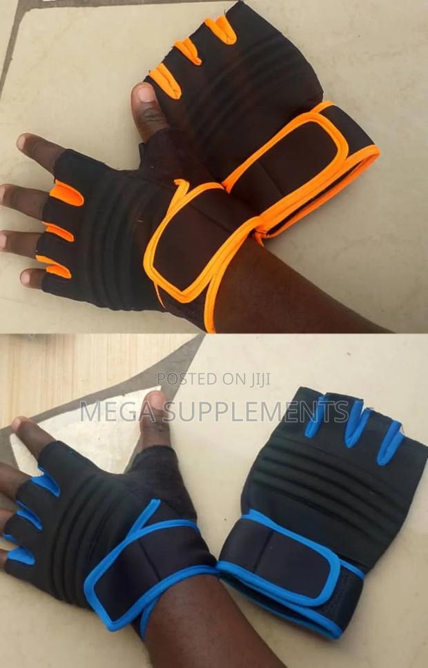 Gym Gloves · Photo 2