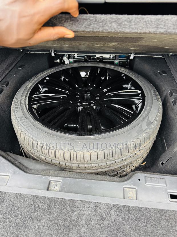 Land Rover Range Rover Vogue 2022 Black · Photo 4