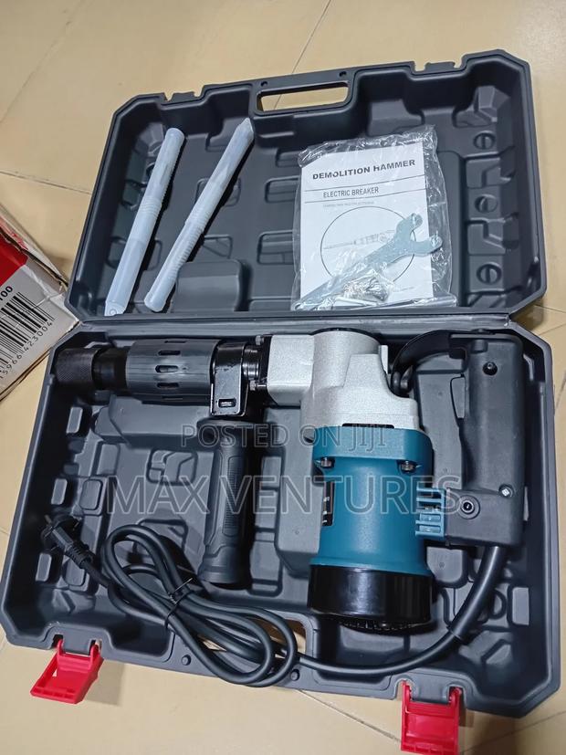 Demolition Hammer 220v 50/60hz 1100w · Photo 1