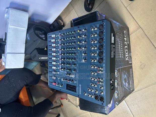 Yamaha Mg16ccx 12 Channel Mixer · Photo 3