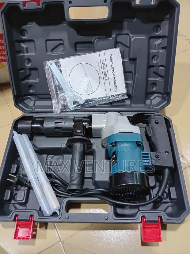 Electrical Demolition Hammer 220v 50/60hz 1100w Powerpounder · Photo 1