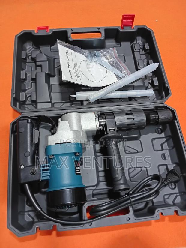 Demolition Hammer 220v 50/60hz 1100w Highimpact · Photo 1