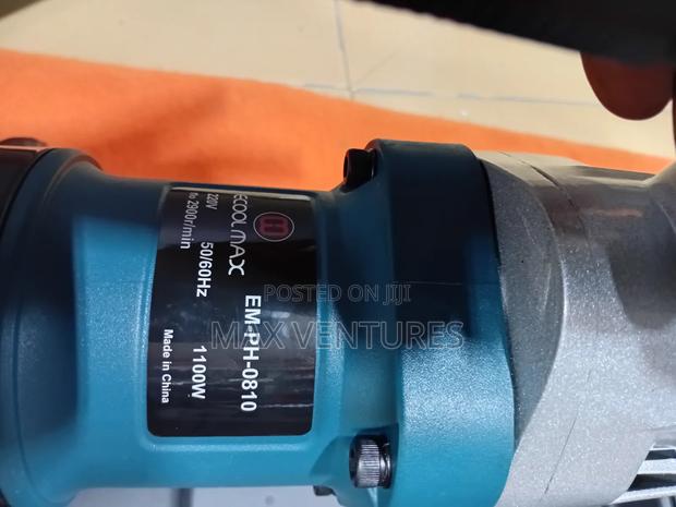 Japan Made Demolition Hammer 220v 50/60hz 1100w Brand New · Photo 2